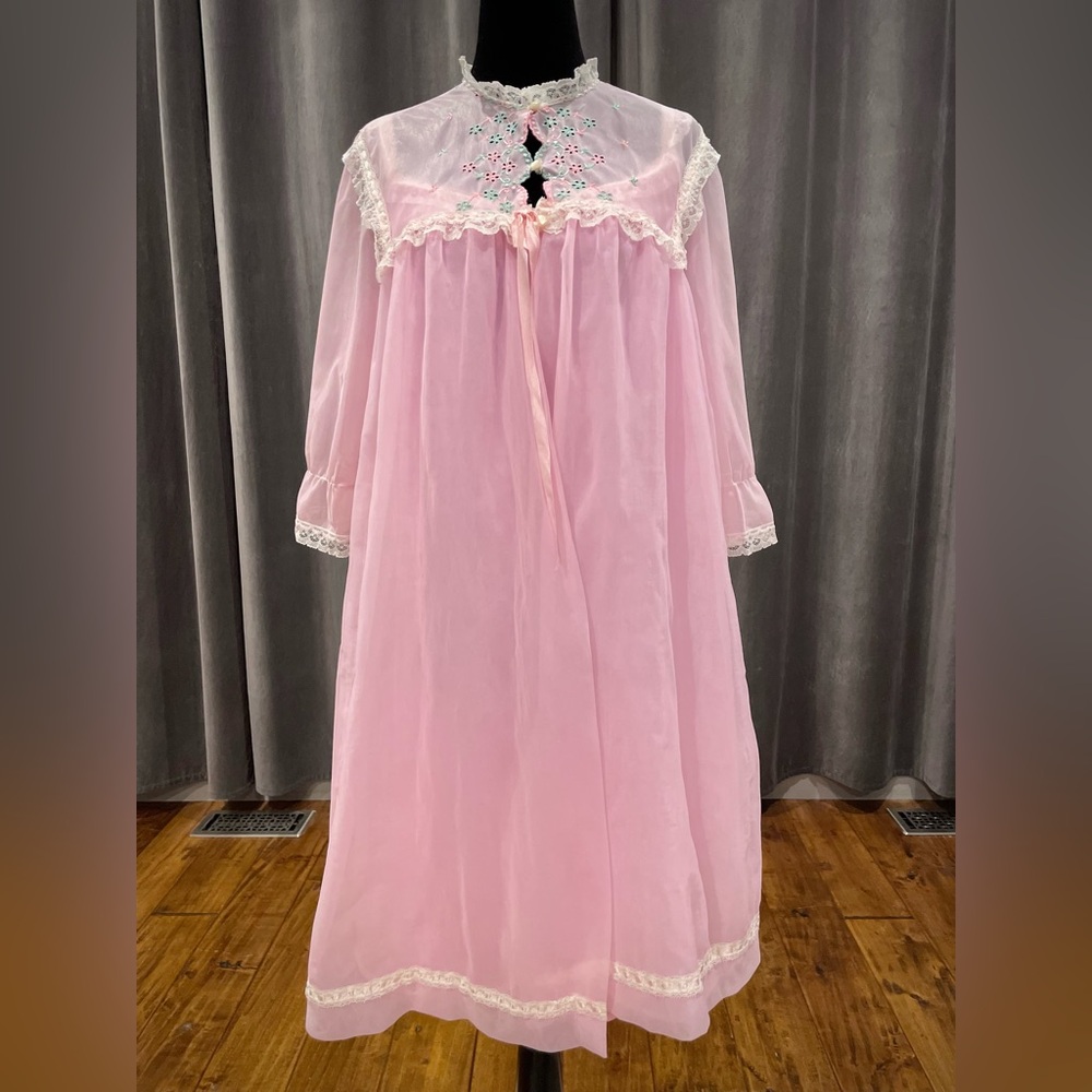 Vintage Slumber Suzy pink peignoir set